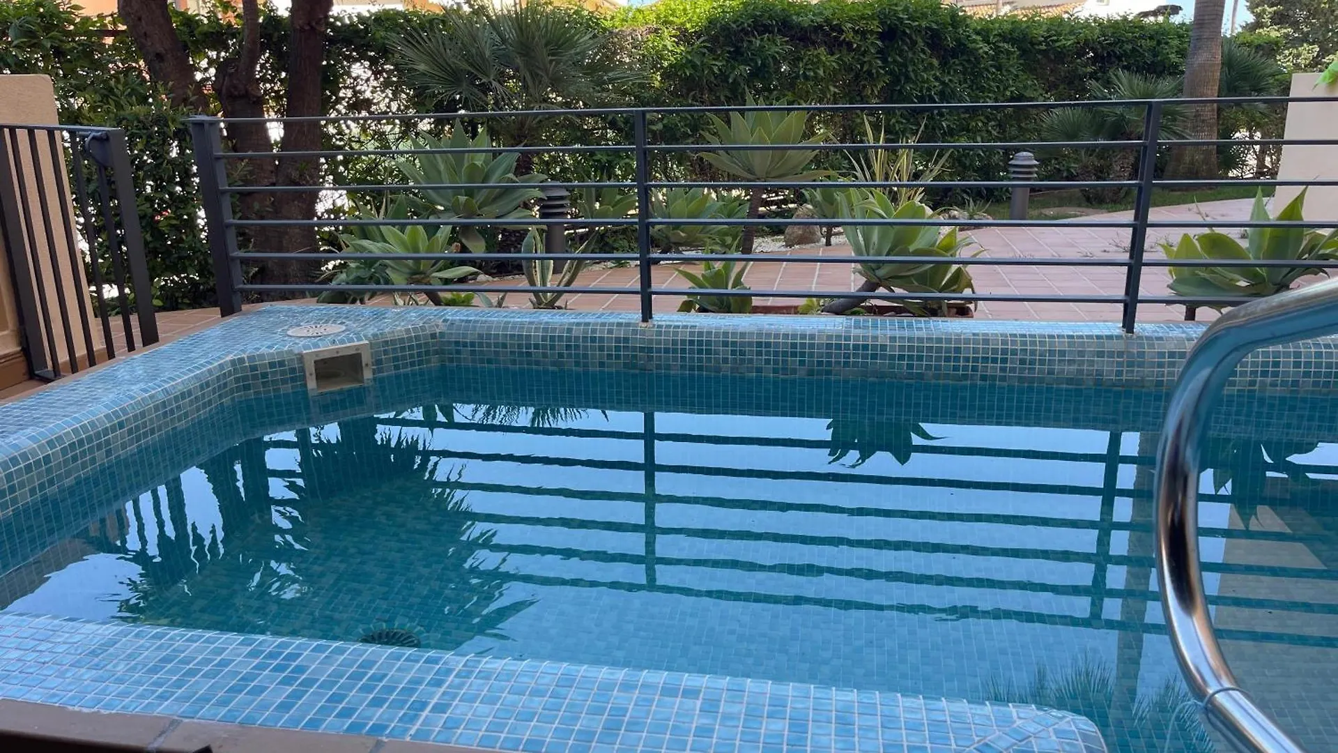 Apartamento Butique Bahia De La Plata Con Piscina Privada Estepona Apartment